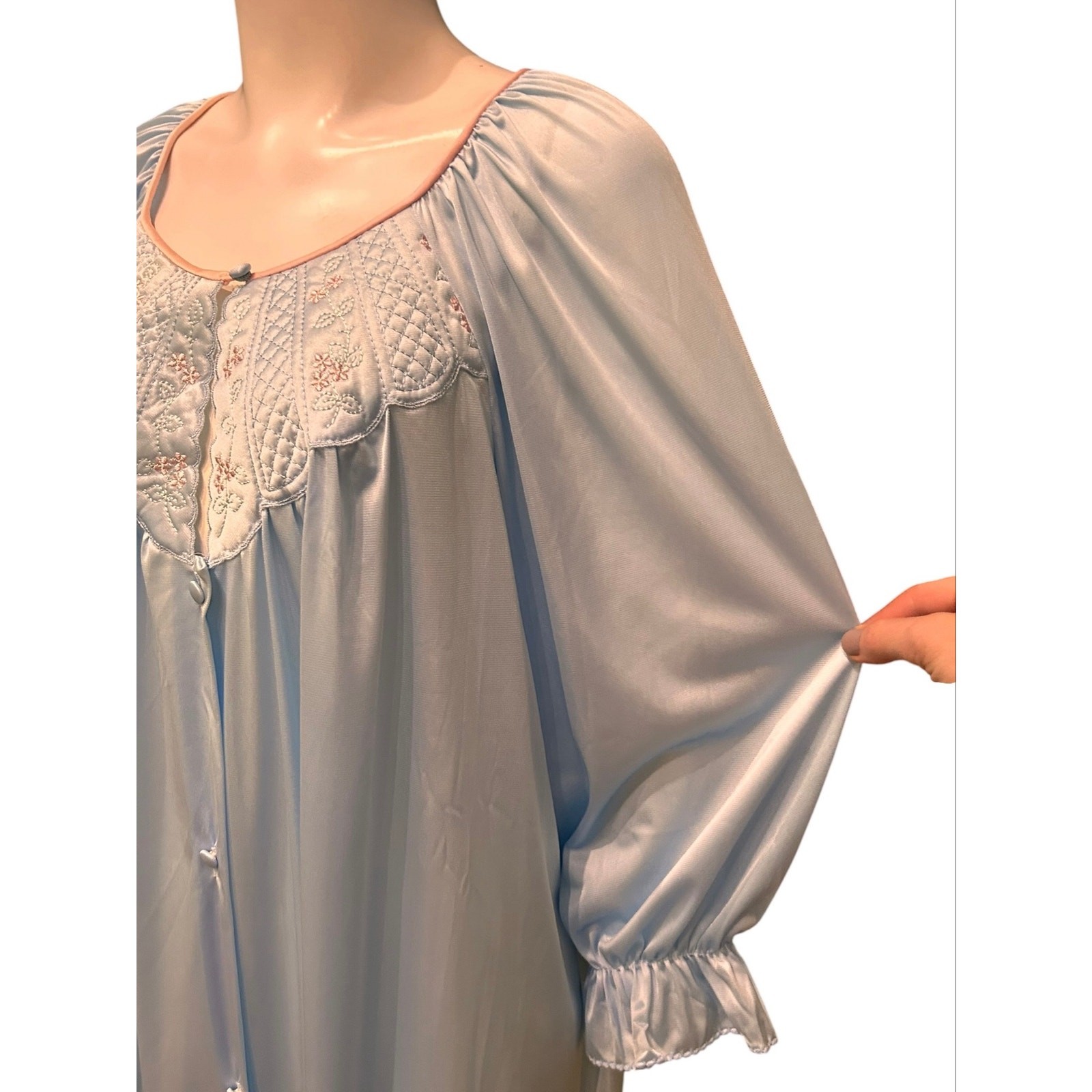 Vintage Vanity Fair Blue Nylon Nightgown Robe M Embroidered Floral USA ^