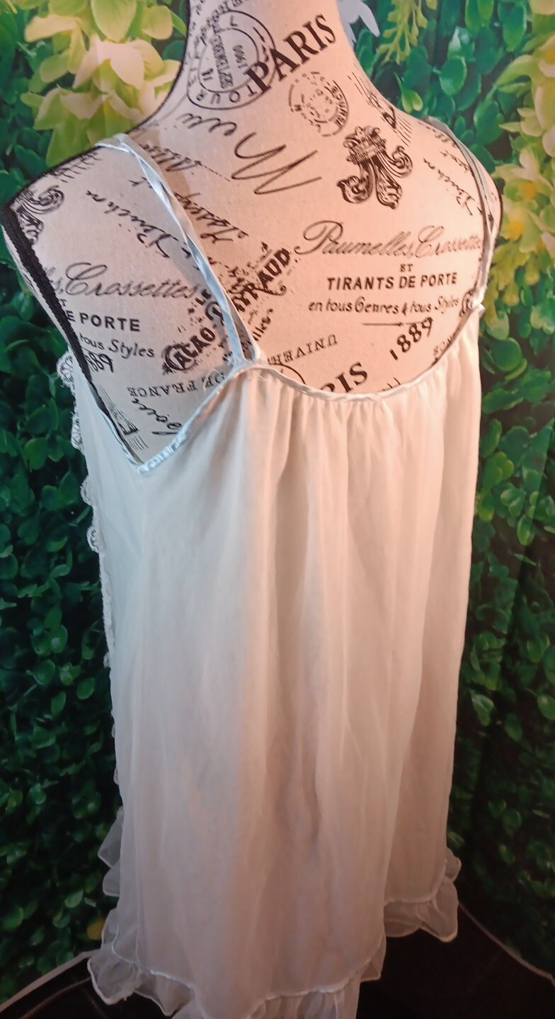 Dsigner Vintage White Blue Trim Nightgown Size Small #5527 Read Description