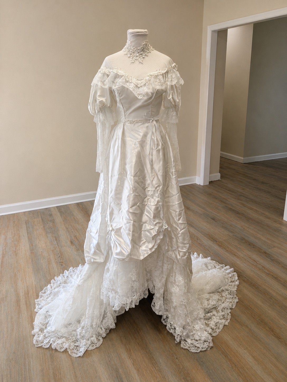 Vintage 80s Satin Lace Wedding Gown Romantic Victorian Prairie Train USA