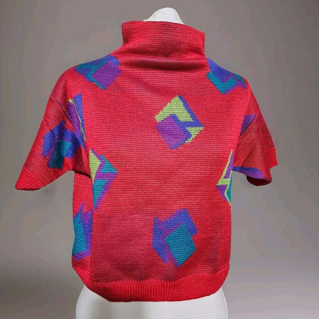 Santa Cruz Womens Vintage 80s Red Multicolor Mockneck Crop Sweater Sz Large NWT
