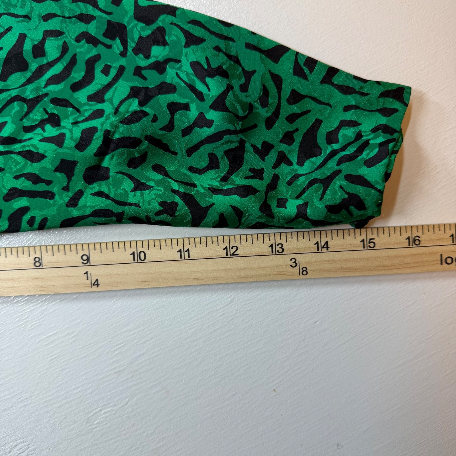 VTG Richard Warren Saks Fifth Ave Silk Dress 12 Green Animal Print Tiered Ruffle