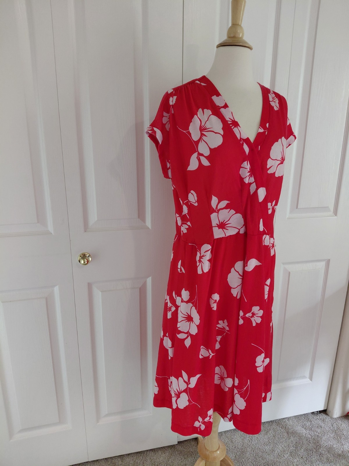 Vintage 1980s Does 1940s Hawaiian Tabby Dress Red White Hibiscus Size Large