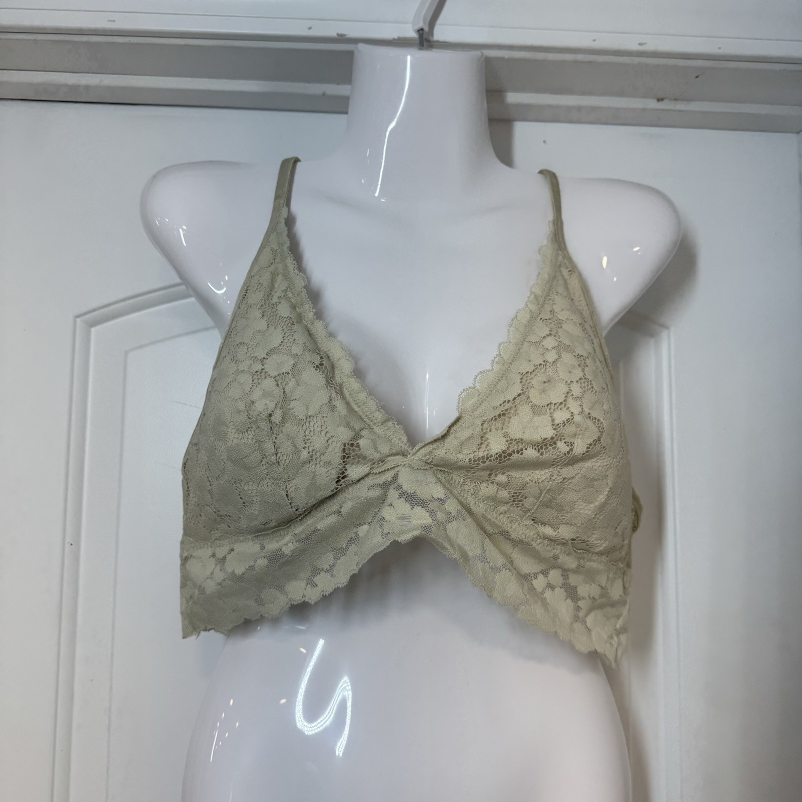 Aerie Shine Floral Lace Bralette Size L Ivory Beige Triangle Wireless Padded V