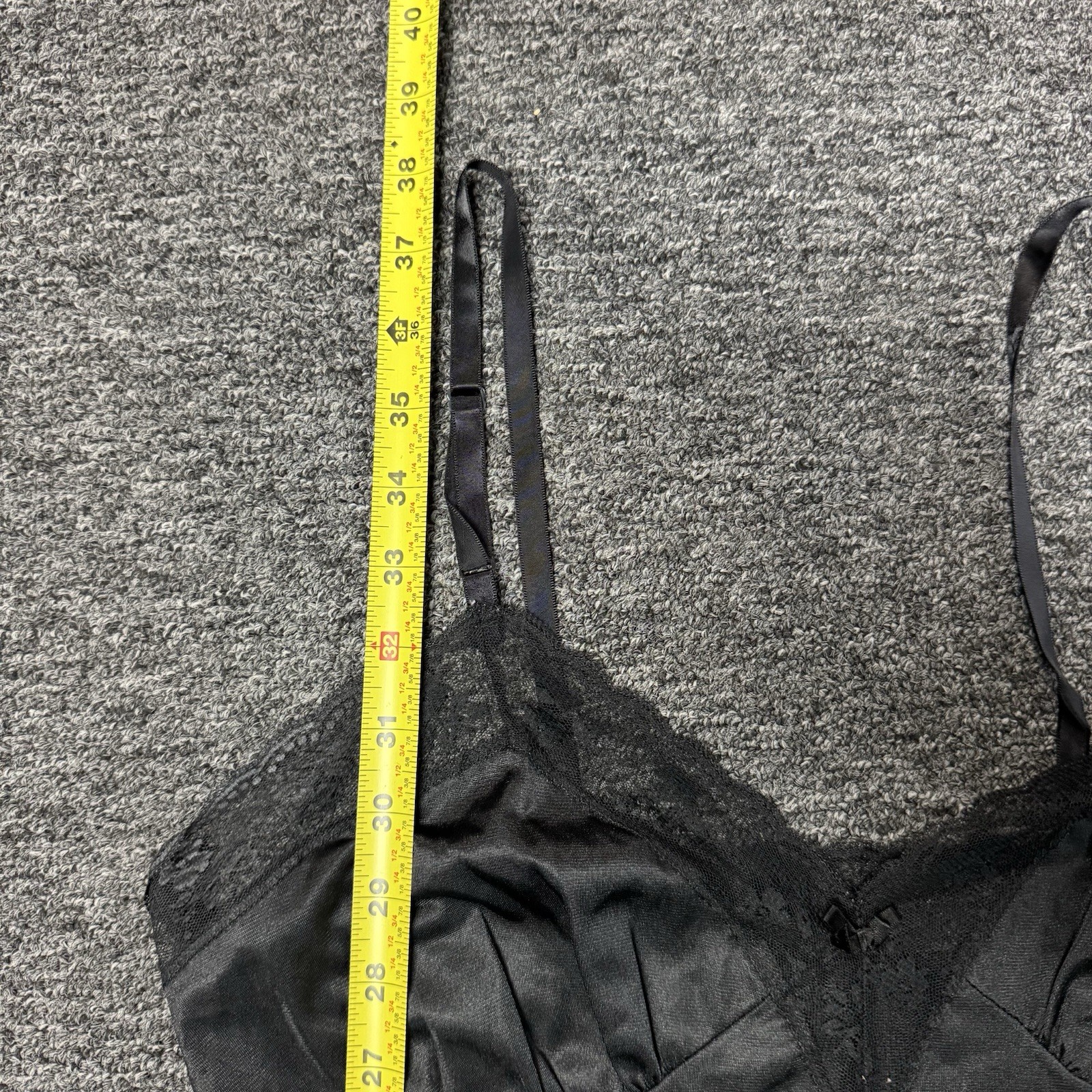 Vintage Ashley Taylor Black Nylon Full Slip Lace Spaghetti Straps – Size 36