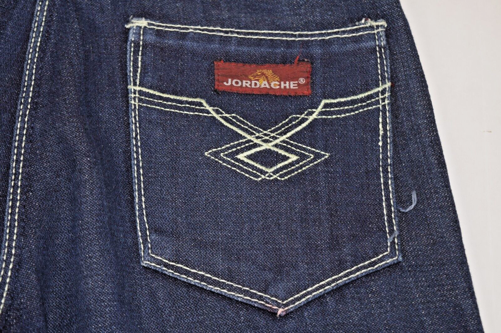 Vintage Jordache Jeans 28 x 33 70s Blue Wash White Stitch Straight Leg Made USA
