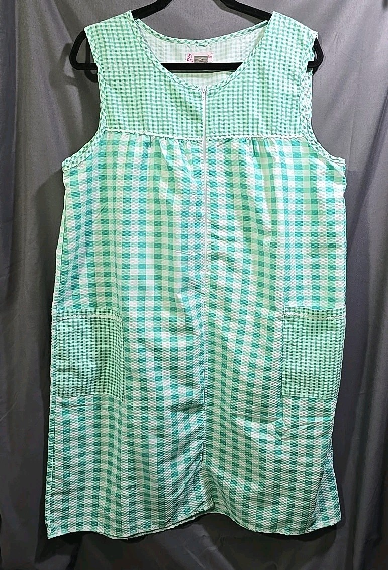 Sexy Retro Housecoat Housedress 1/2 Zip With Pockets Green Gingham 2X