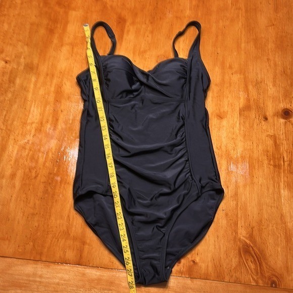 Merona Retro Glam Classic Black Twist Front Ruched One Piece Swimsuit Padded