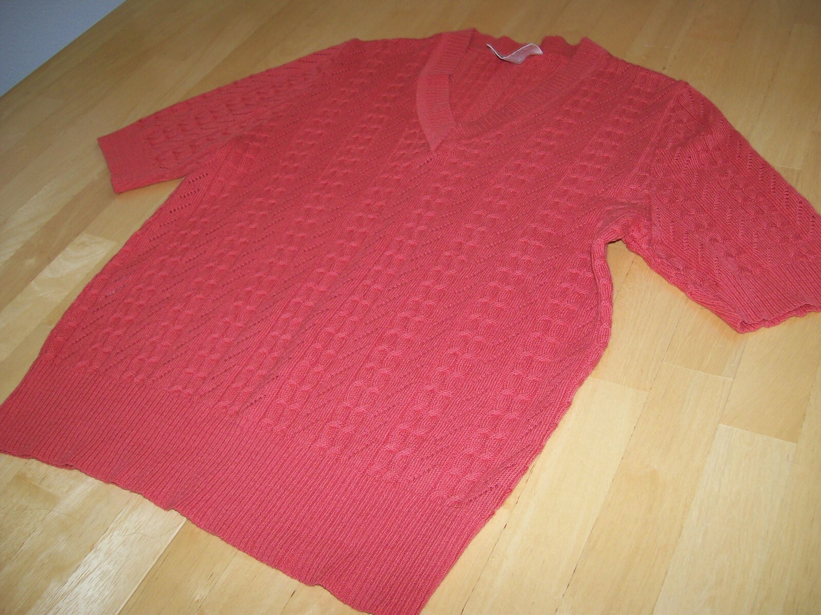 True Vintage 1970’s Coral Light Cable Knit Sweater Small 70’s Made in Germany