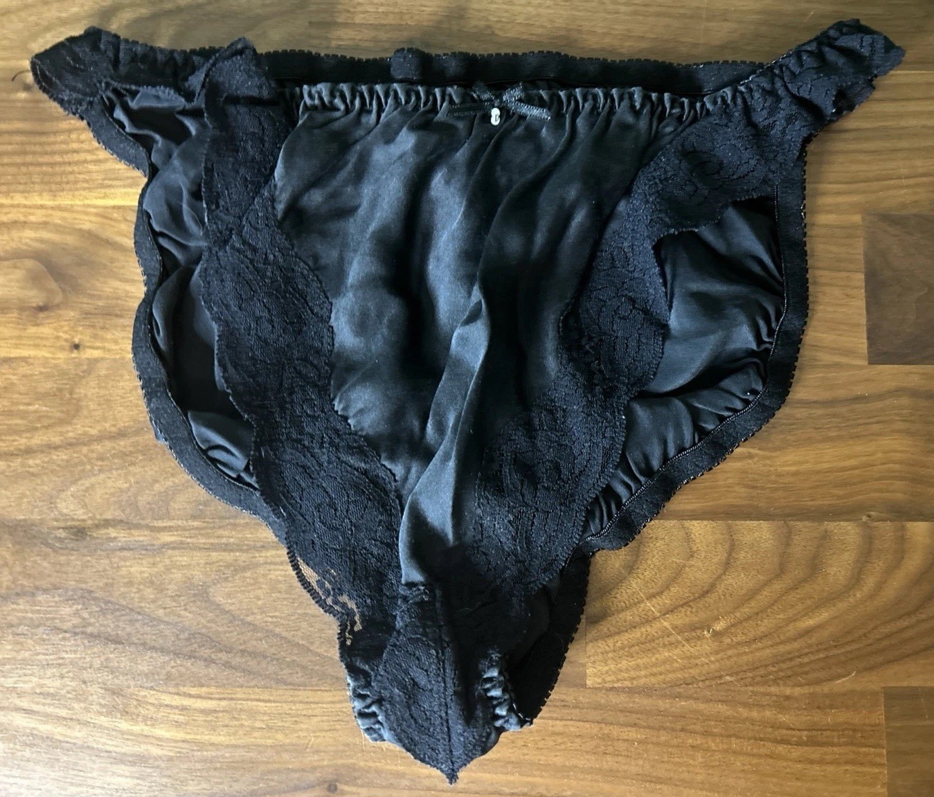 VTG Silkscreen Black Satin String Bikini Bow Panties Size L/7 Silk Shiny Soft