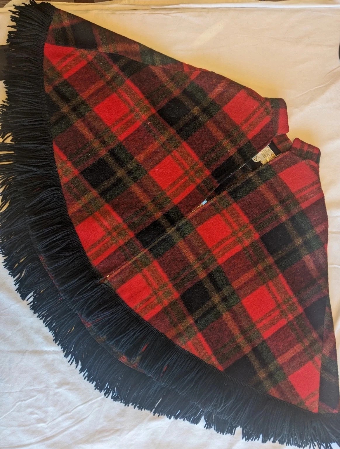 TREGOS Western Wear Wool Plaid Poncho Cape Fringe Zip Front Womens M Vntg 70’s