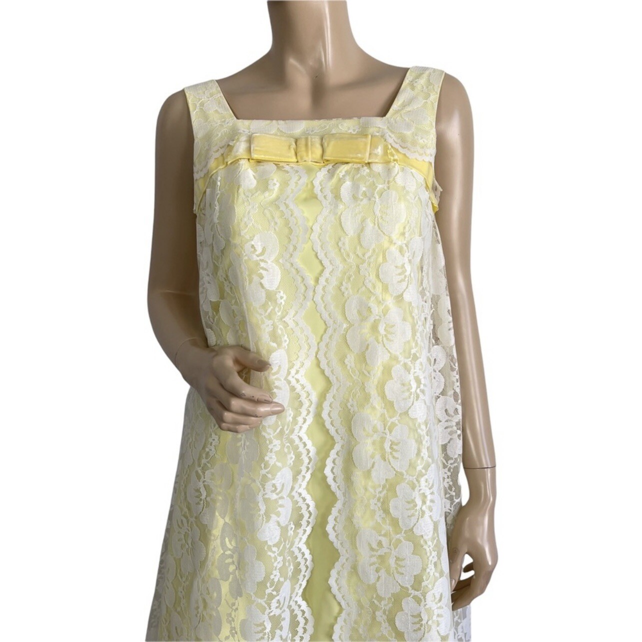 Vintage Victorian Yellow & White Lace Cape Style A-line Maxi Princess Dress