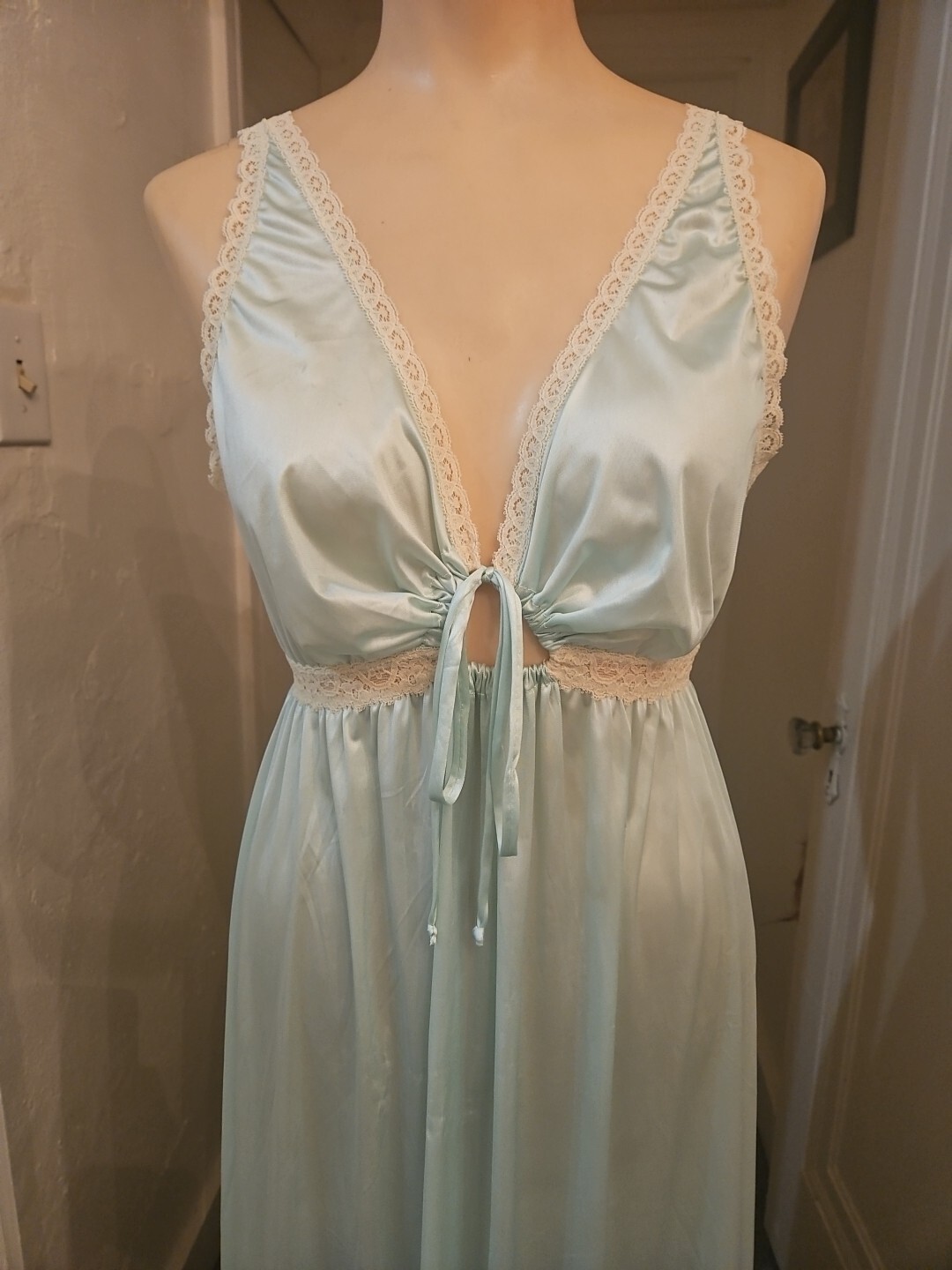 Vintage MISS ELAINE Silky Blue Nylon Lace Trim Nightgown Lingerie Peekaboo Bust
