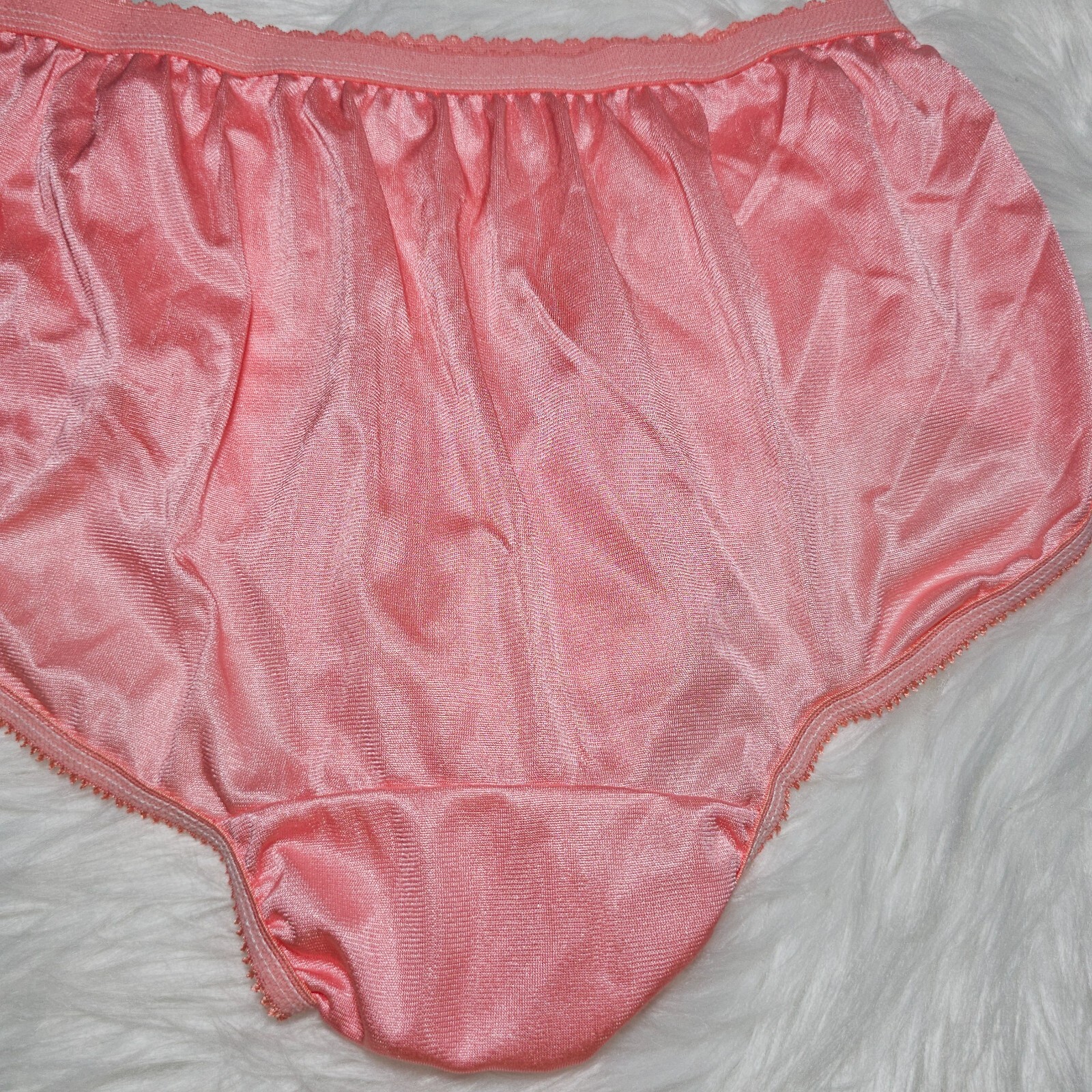 VTG Silky Nylon Panty Sissy Lace Peach Granny Sheer Brief Size 8/XL Hip 40-44″