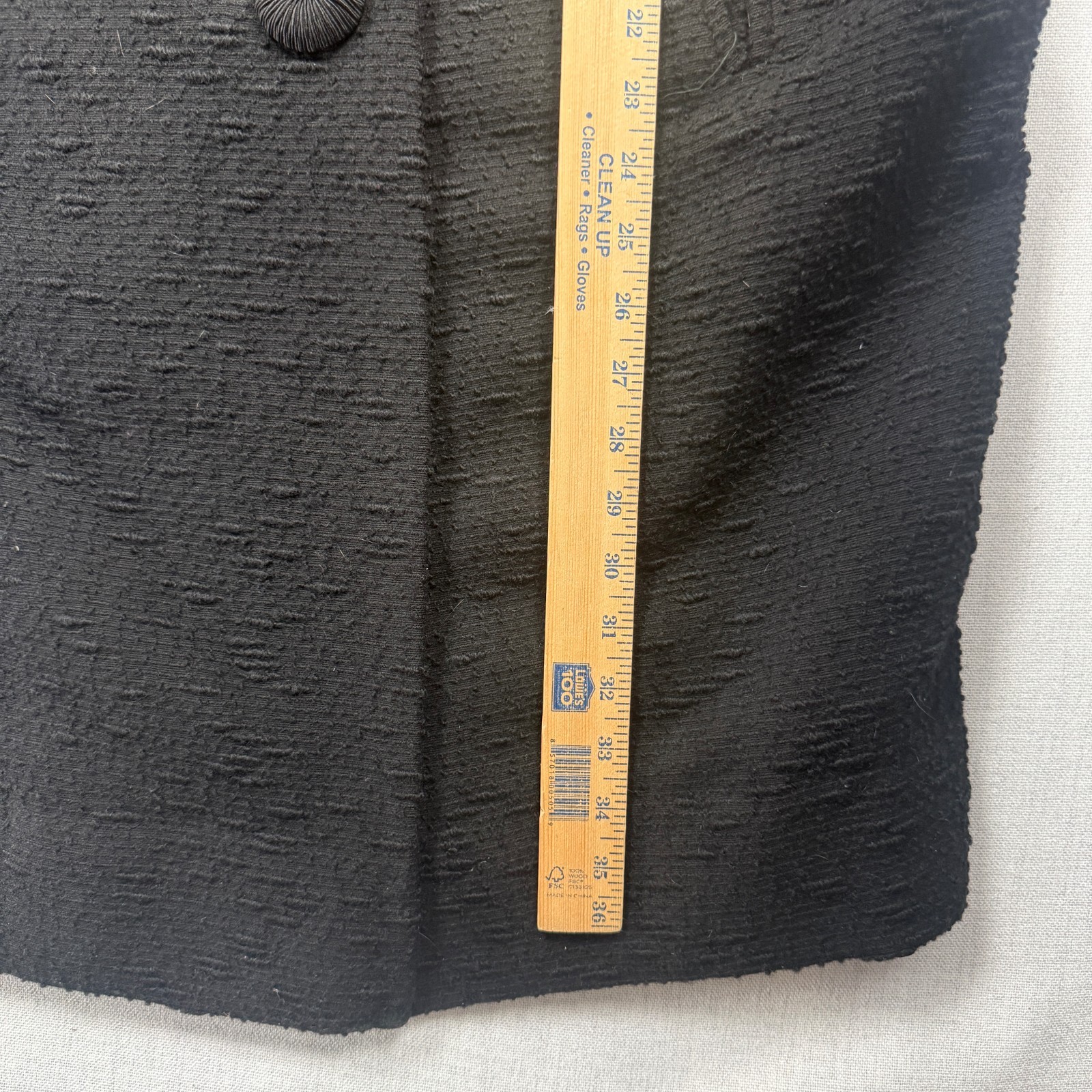 Vintage John Wanamaker Rittenhouse Shops Black Coat Fur Collar Wool Chest 47″