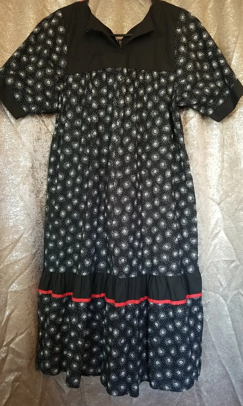Carol Bennett Liberty House Hawaii Muu Muu Women’s Dress Size S Black Vintage