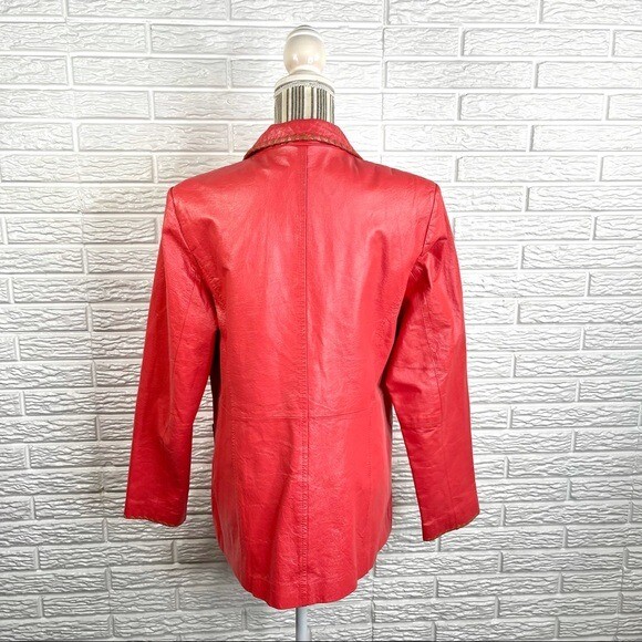 Vintage Metro Style Coral Genuine Leather Size 16 Tan Embroidered Trim
