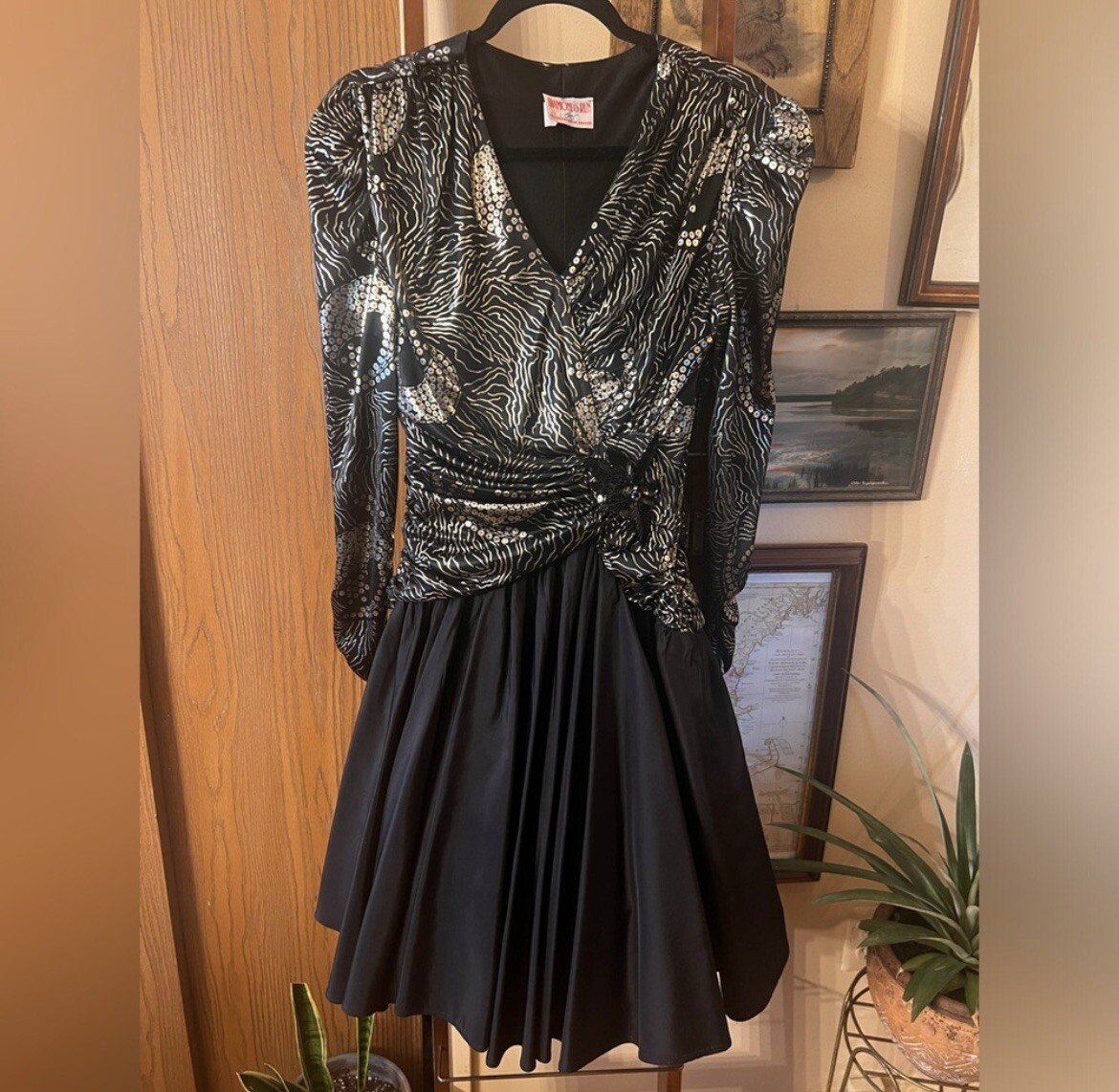 Vintage Diamond’s Run Wayne Diamond Design Cocktail Dress 1980’s Size S/Med