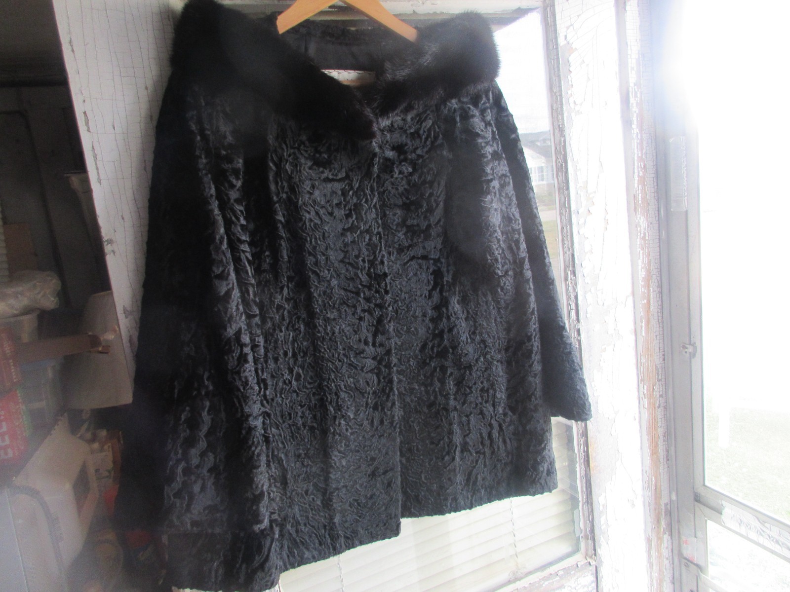 Sid Goldman Persian Curly Lamb Black Crop Jacket with Mink Collar 38 to 40 Bust