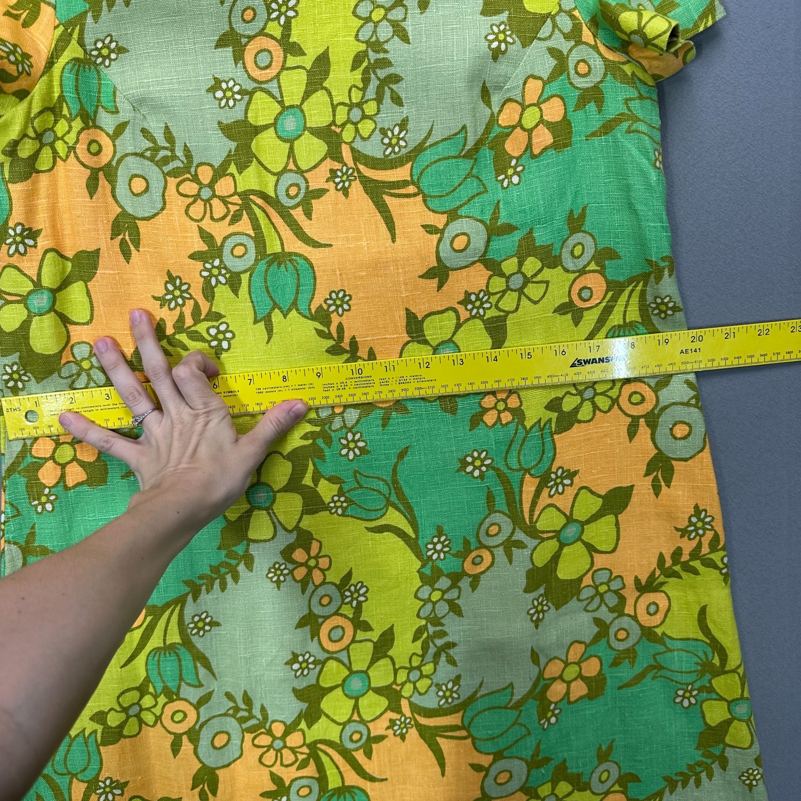 Vintage 60s Womens Sheath Dress S/M Neon Flower Power Short Sleeve Mod Hippie