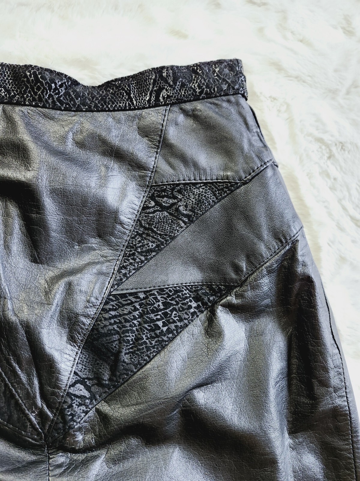 VINTAGE WOMEN’S SIZE 5/6 G-III LEATHER FASHIONS BLACK SKIRT. 80’S