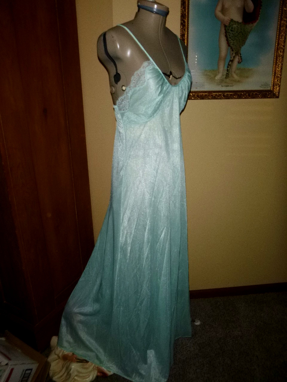 Vintage 1970”s Mint Green Avon Fashions Nightgown Negligee Size Small