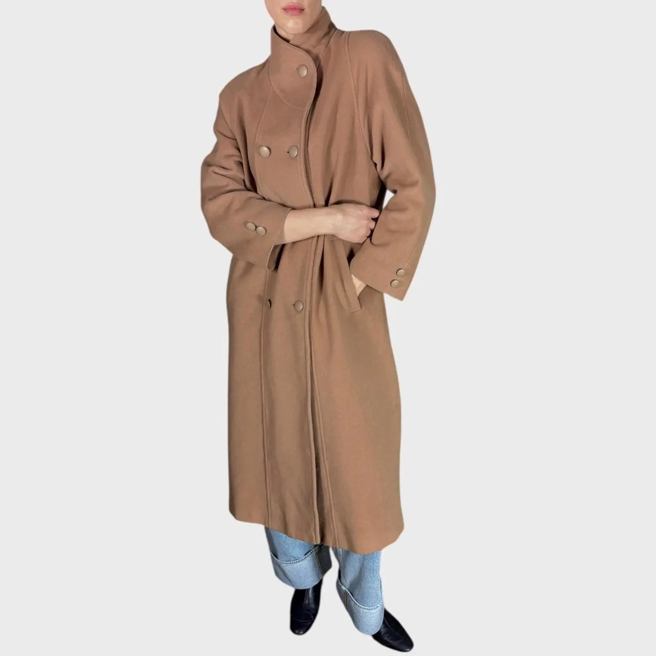 Vintage Cream Beige Wool Coat size US6/8; EU38/40