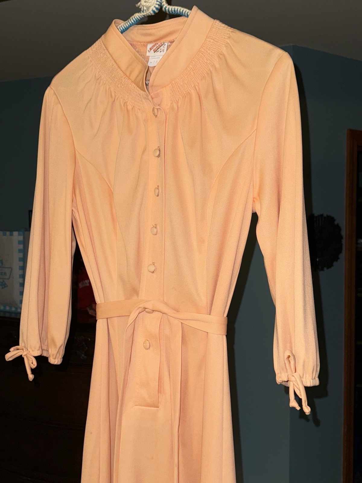 Vintage Laurel Ridge Dress Women’s Size 16 Polyester Props Costume Orange Cream