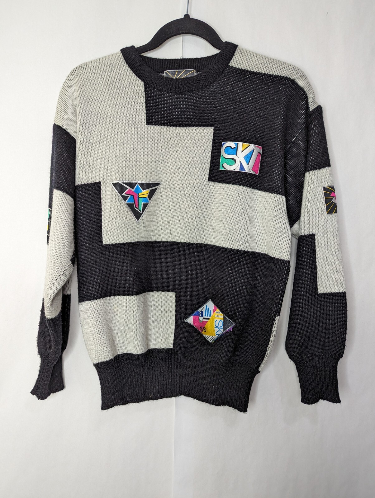 Tyrolia by head Vintage Women’s Ski Sweater 80s Black White Size Small