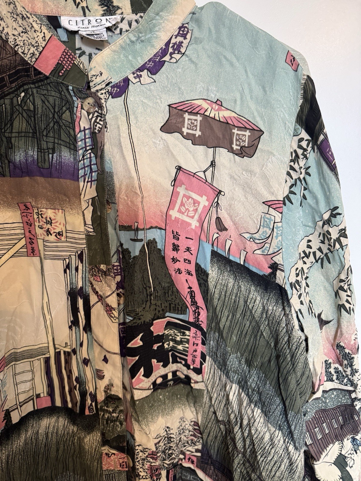 CITRON Women’s XL 100% Silk Japanese Graphic Art Print Collared Button Blouse