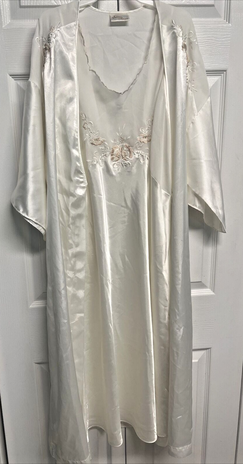 Intimo Amore vintage white satin beaded wedding nighty set Size S