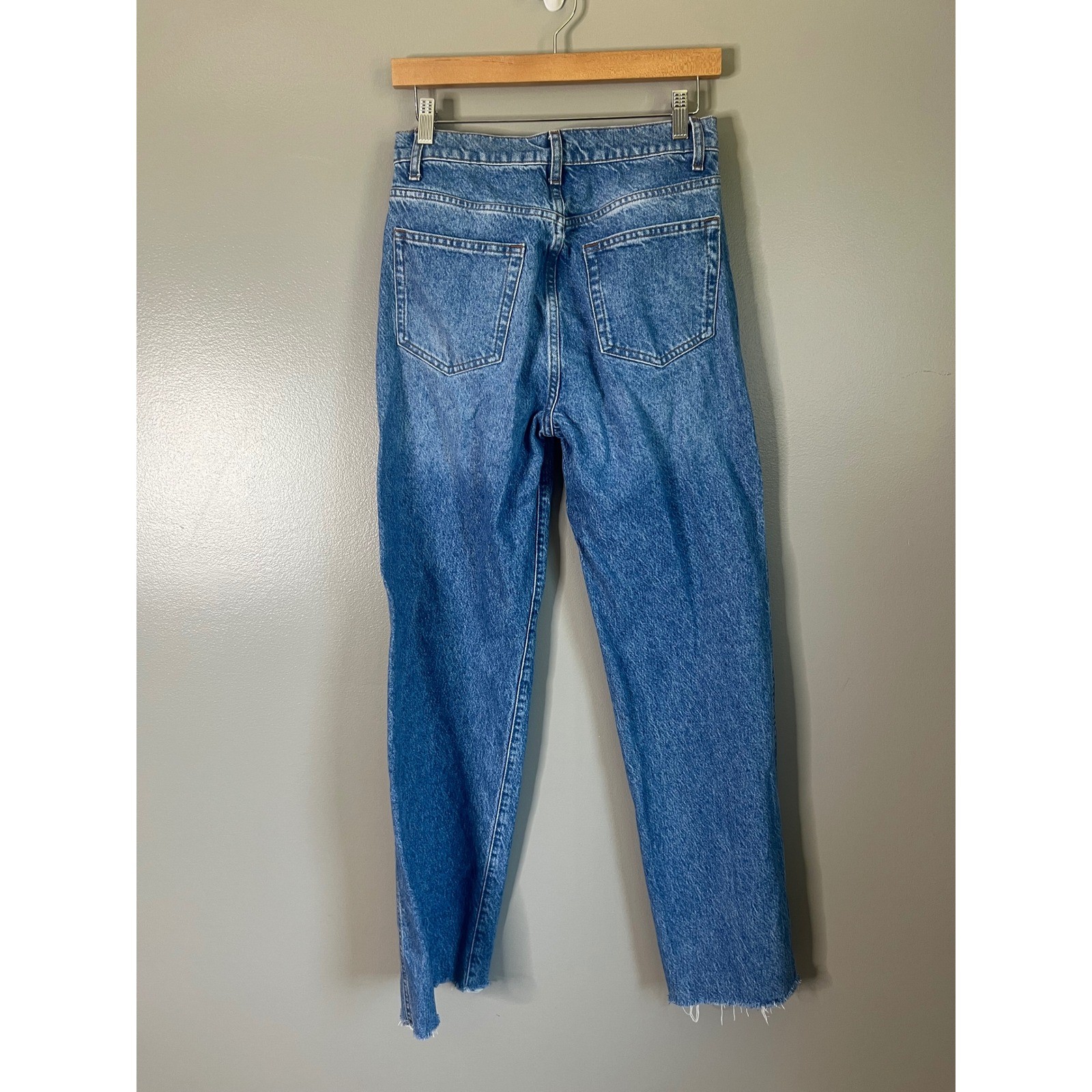 Reformation Val 90’s mid rise straight jeans size 26 casual