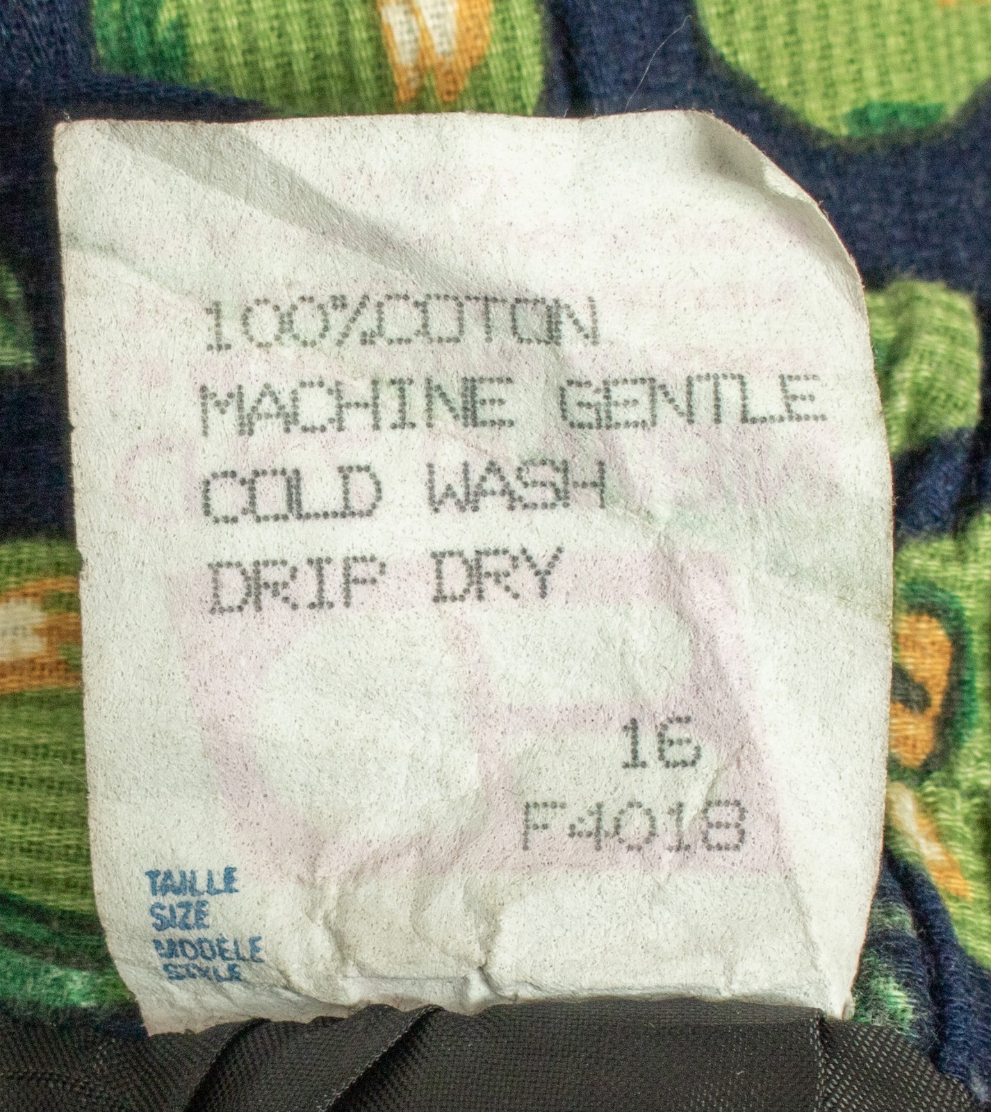 1980s Vintage Midi Skirt Fine Wale Corduroy Green Apple Print Girls 16 Womens XS