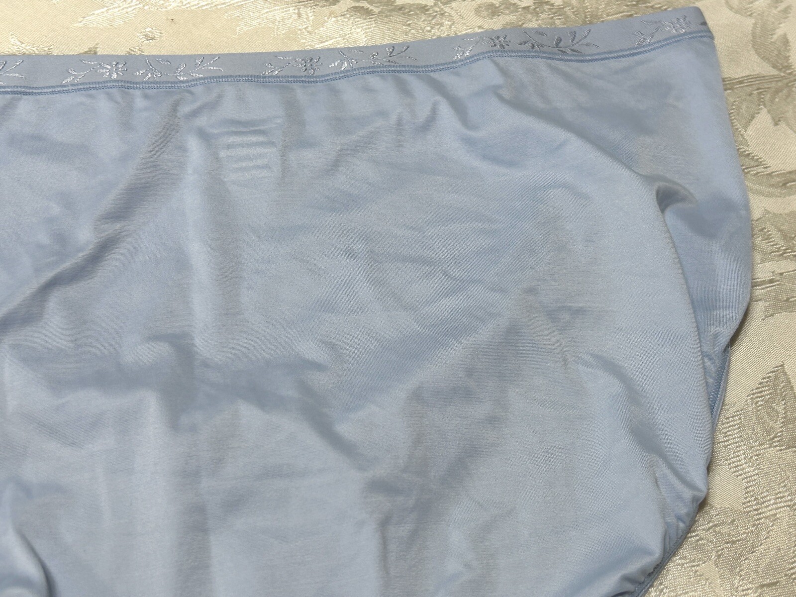 Vtg VANITY FAIR 13196 Body Fresh Ultra Soft Stretch Light & Luxe 9/2XL Panties