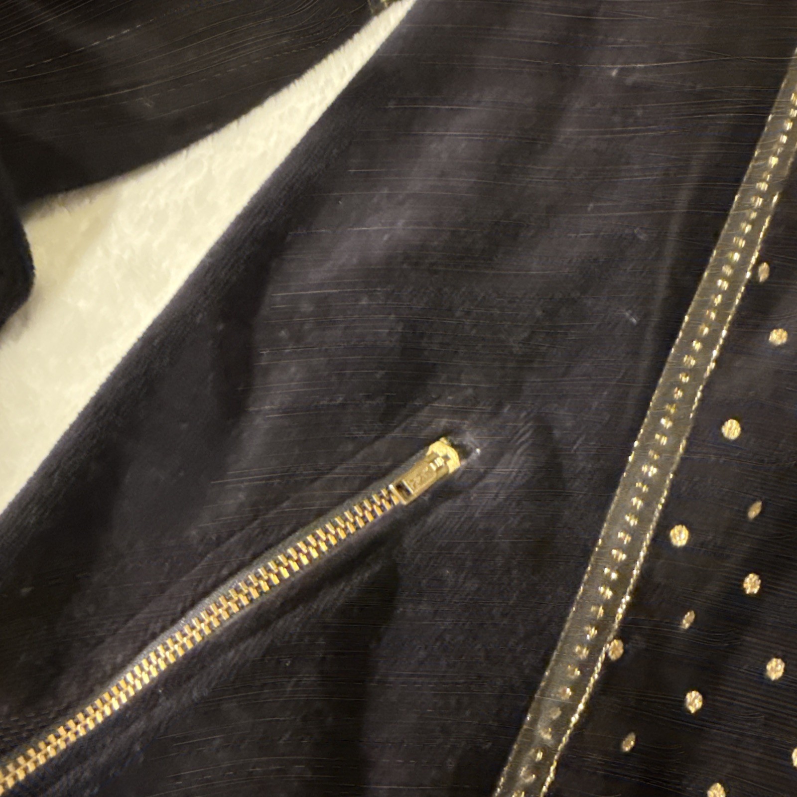 Vintage 90’s 80’s Rafael Women’s Large Black Velvet Jacket (0125)