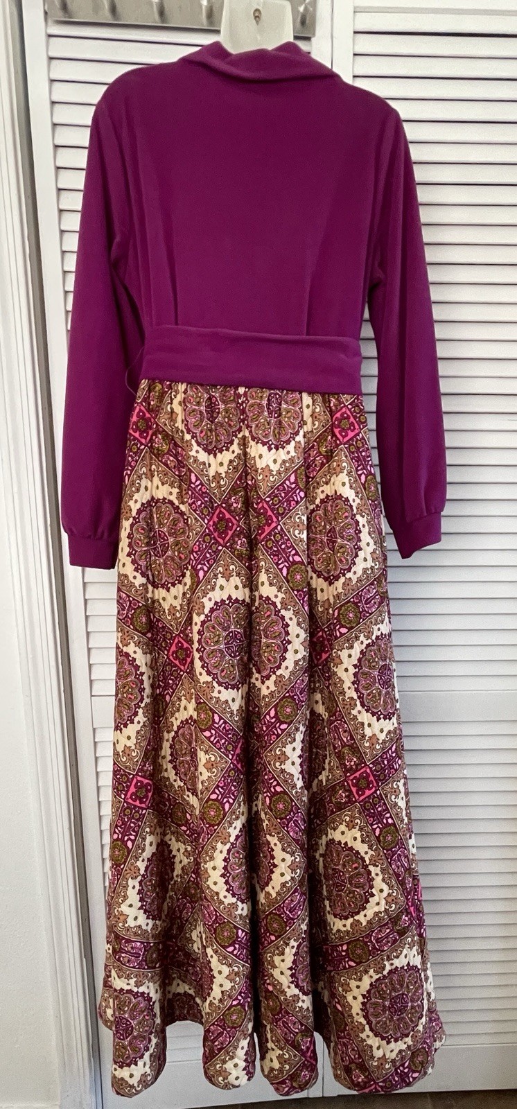 70s Maxi Dress Quilted Lounging Evelyn Pearson Fuchsia Velour L.Sleeve Sz 8 VTG