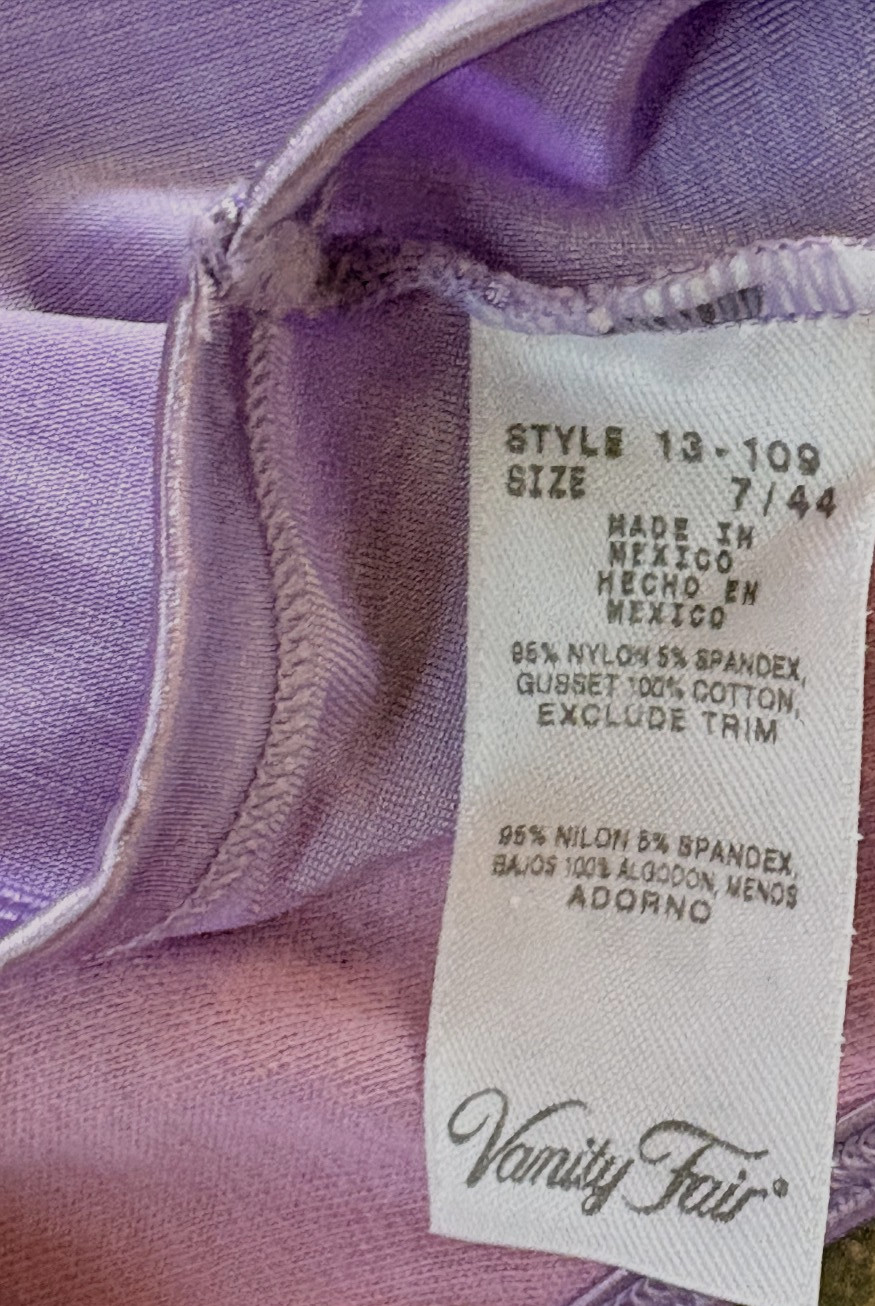 Vanity Fair BODY Large LILAC Silky Smooth Illumination Full Brief Panties #13109