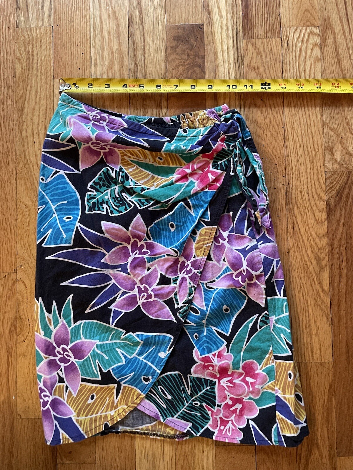 vintage ILGWU summer wrap skirt floral hawaiian beach swim cover up S