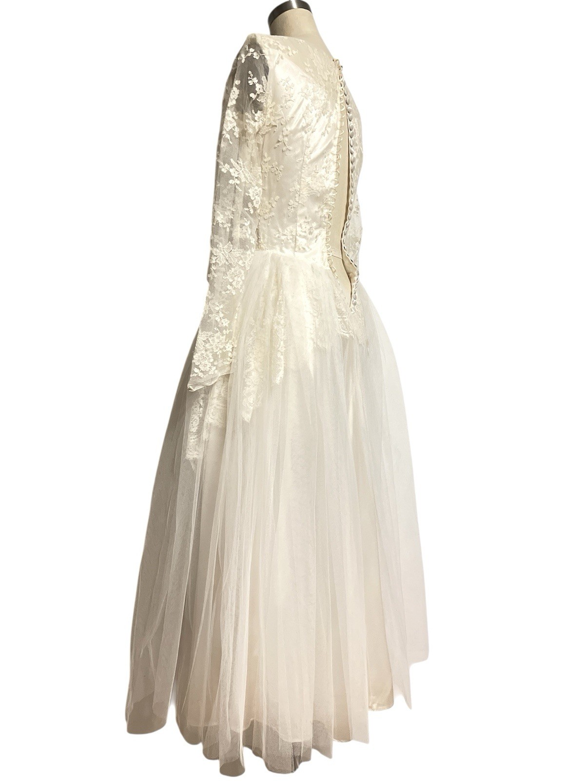 VTG 1950s 60s Lace Tea Length Wedding Dress XS Audrey Hepburn Modest MCM Bride