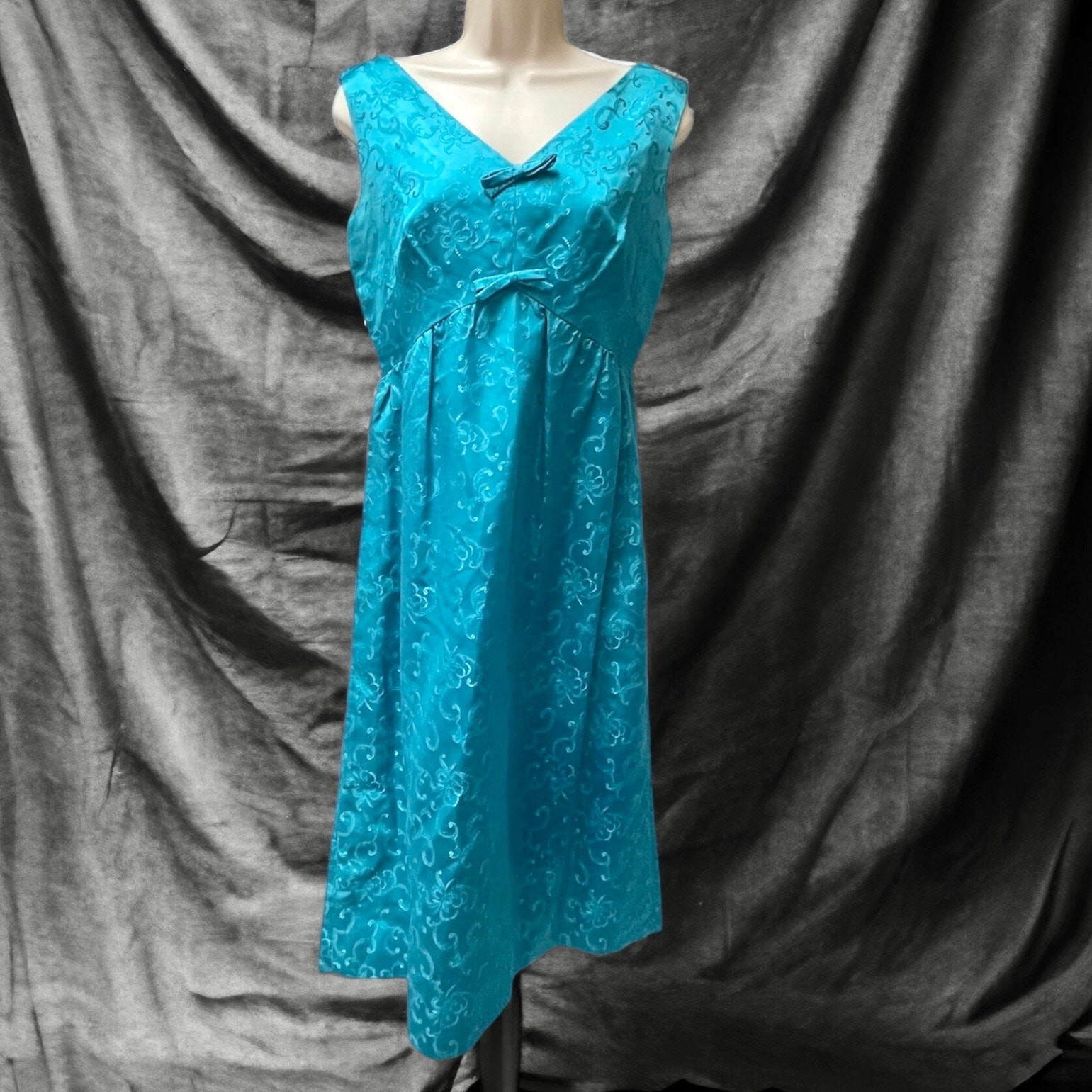 1960’s Empire Waist Teal Blue Chinese Floral Brocade Sleeveless Dress With Bows
