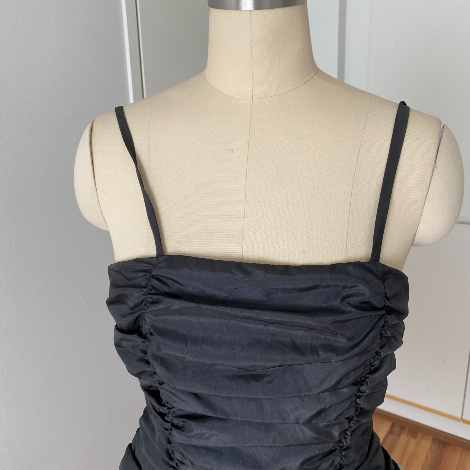 1980s YESSICA Ruffle Prom Party Dress Ruched Taffeta Cocktail Retro Tiered EU 40