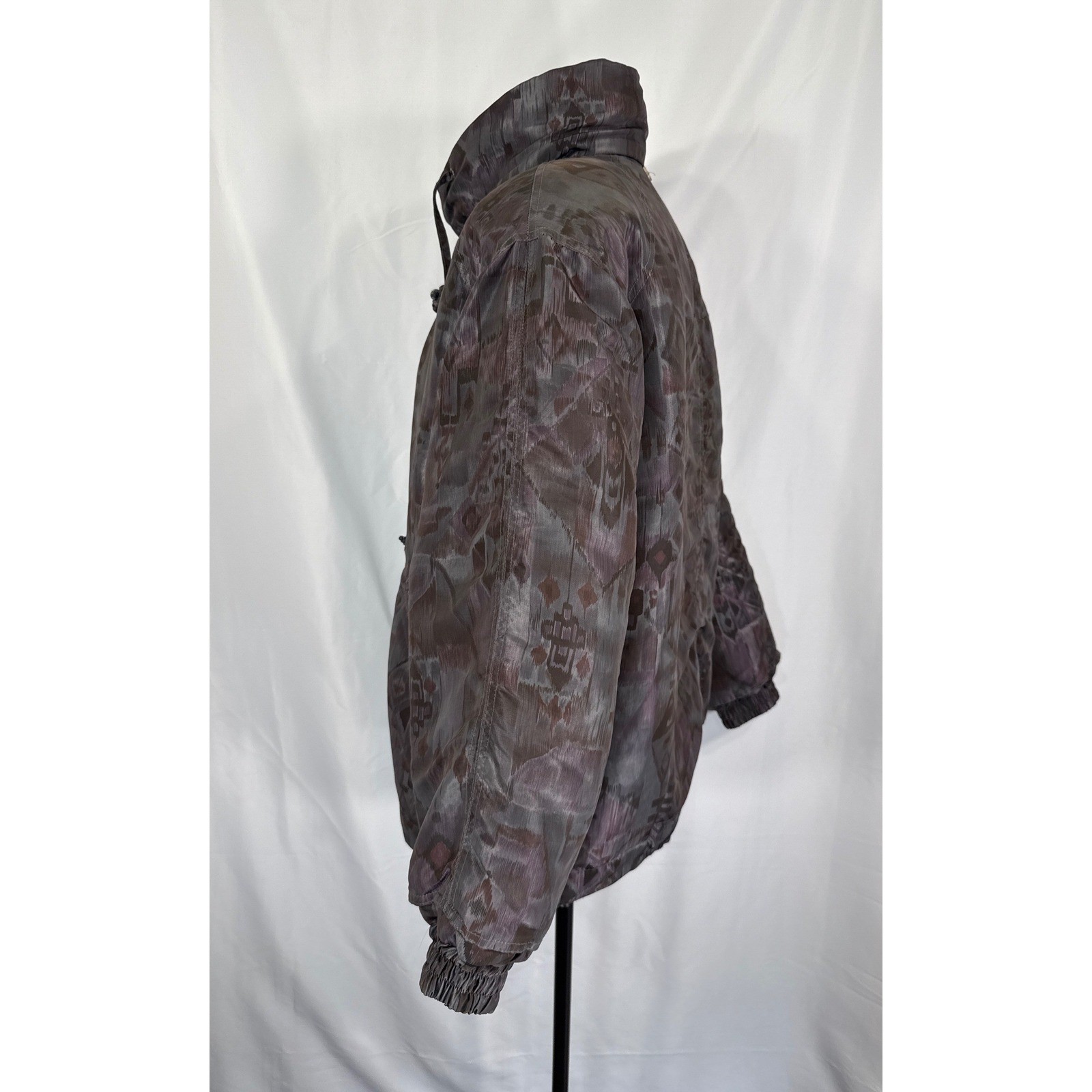 IZZI Vintage 90s 80s Puffer Jacket Geometric Ikat Print Purple Grey Toggle Zip M
