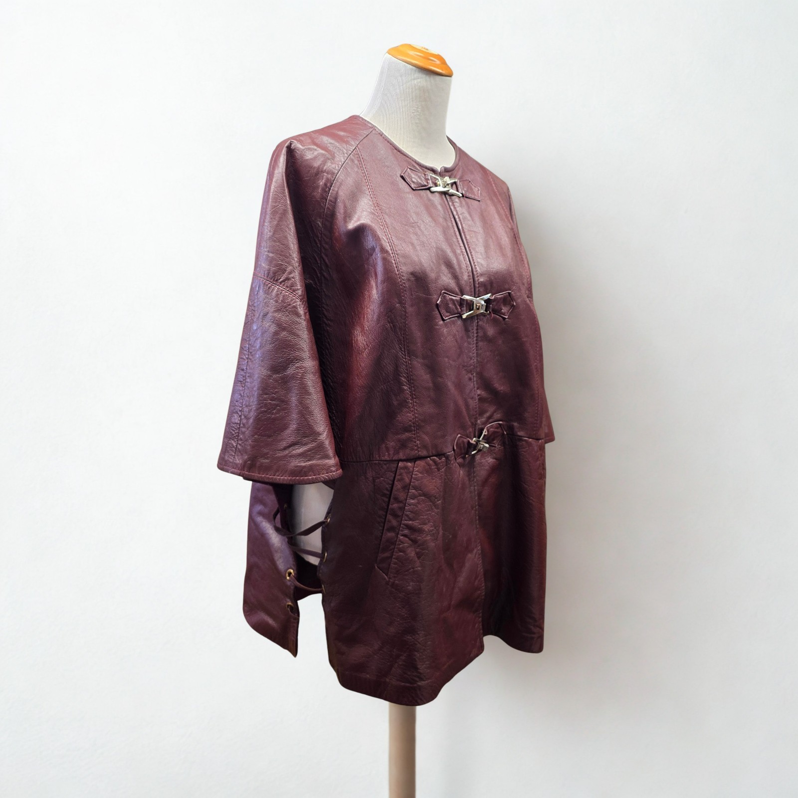 VTG 70s Dan di Modes 24K Leather Cape Coat Burgundy Jacket