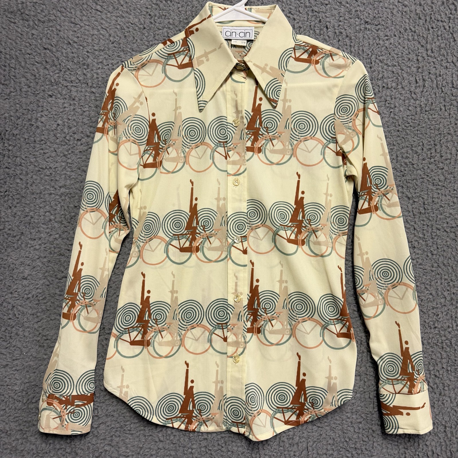 Vintage 70s Cin-Cin Nylon Disco Shirt Blouse Women’s Size 7/8 Geometric Print