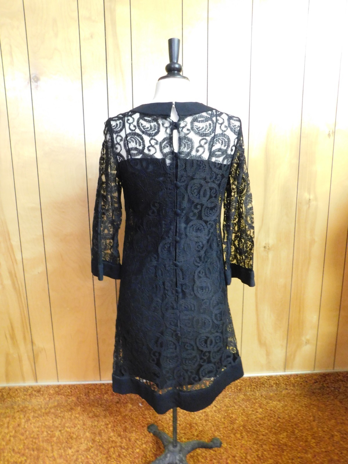 Vintage ELINOR GAY Lace over Black Slip „Little Black Dress” Waist 31″ *
