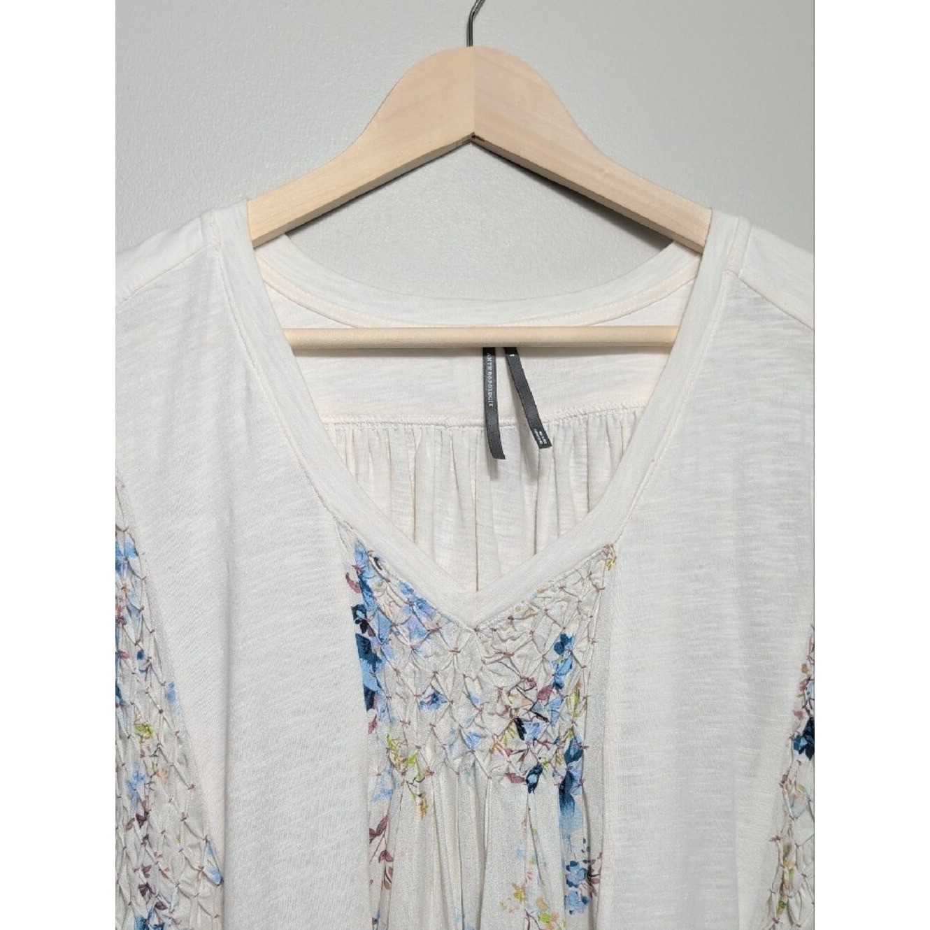 ANTHROPOLOGIE Smocked Swing Tee White Blue Floral Oversized Top Size Small Boho