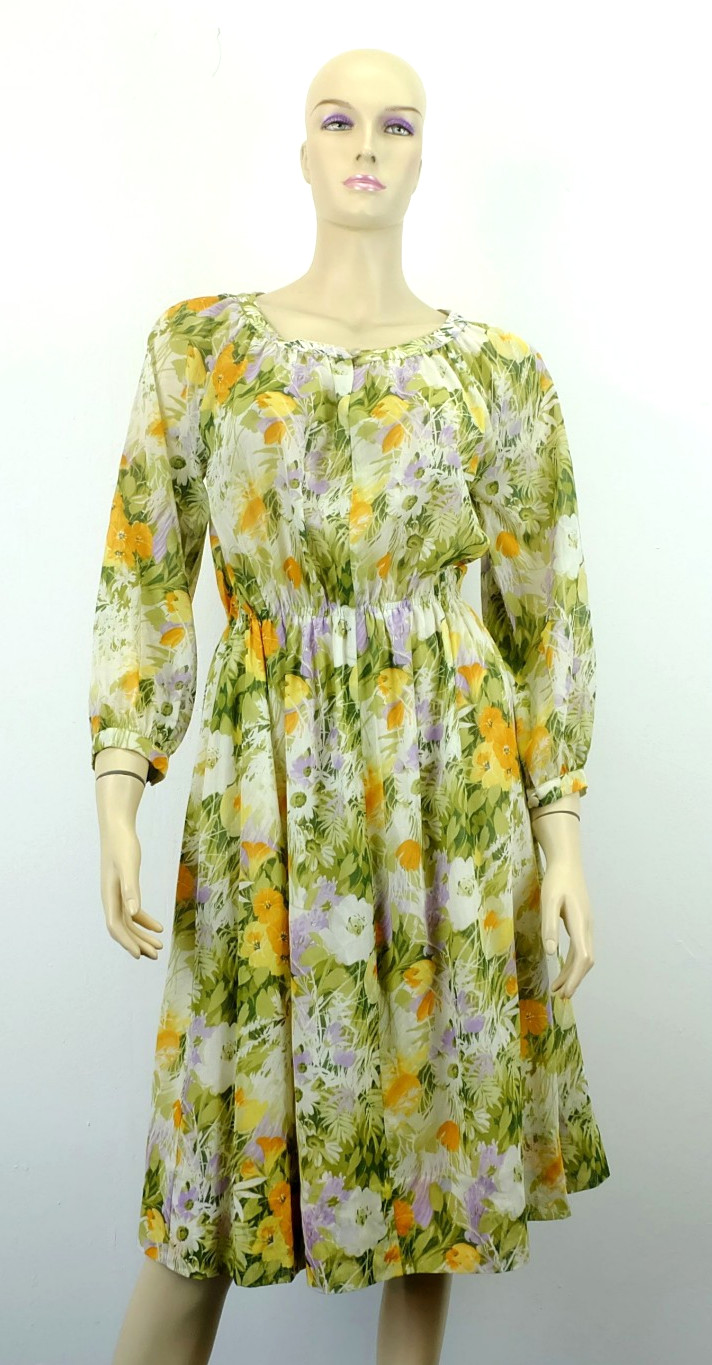 1970s vintage SUMMER DRESS size 36 floral meadow pattern romantic finch model
