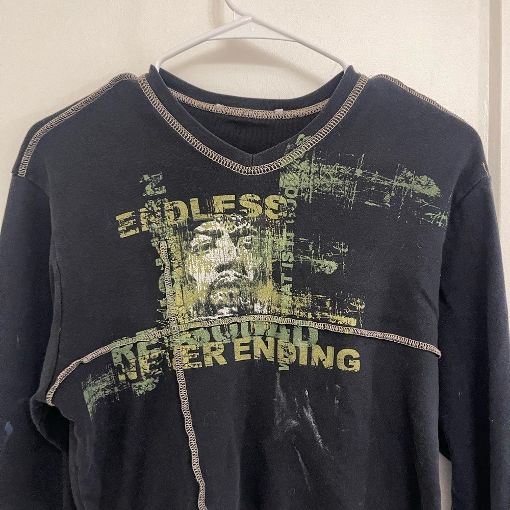 Vintage Y2K Skater Grunge Streetwear Black Graphic Cropped Long-Sleeve Top