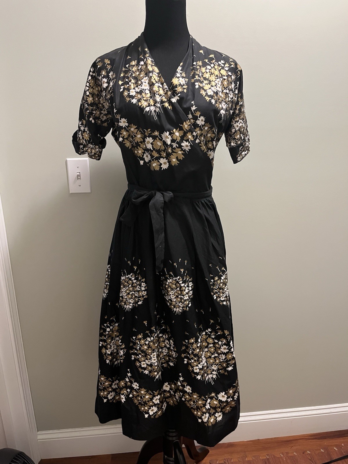 Vintage 1950s Gold Black Wrap Dress
