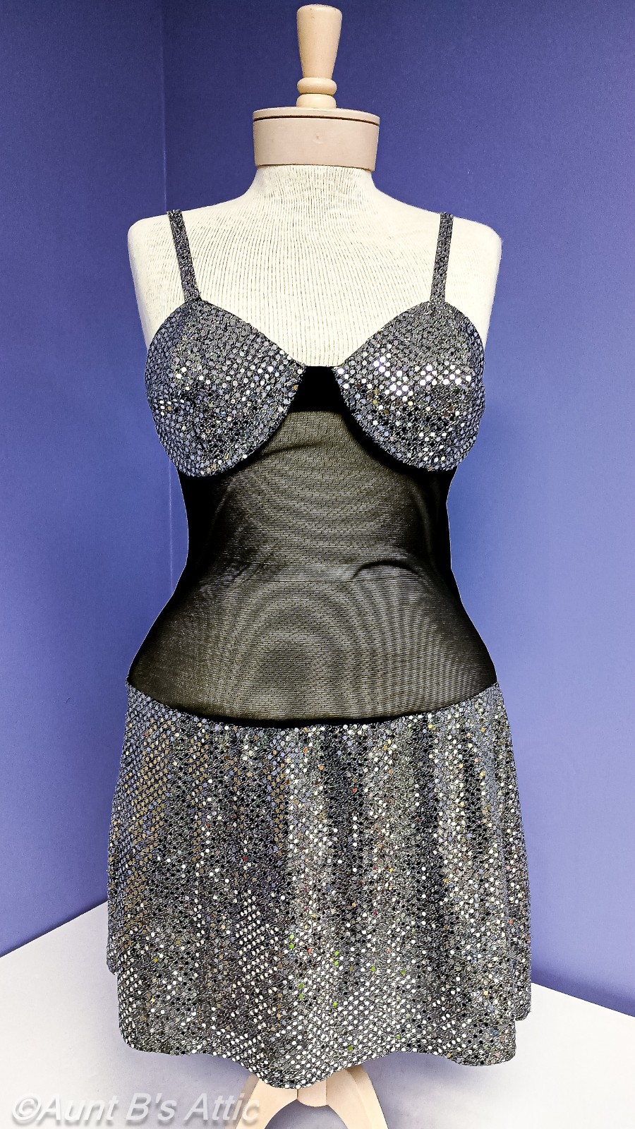 Vintage 80’s Mona V Intimates Silver Sequin Sexy Nighty & Thong Set Lg-XL