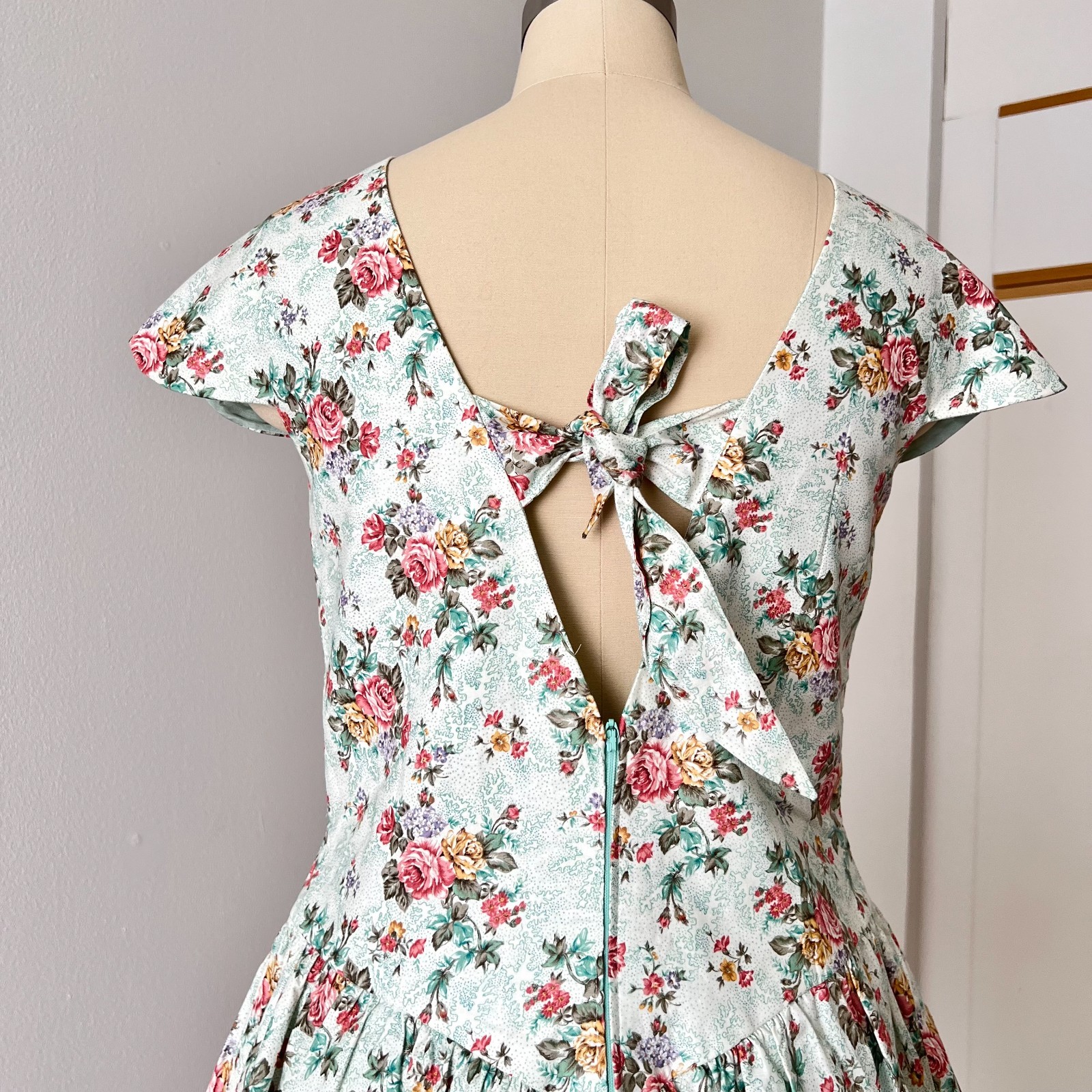 Vintage Floral Two Piece Dress & Bolero Set Puff Sleeves Tea Length Cottagecore